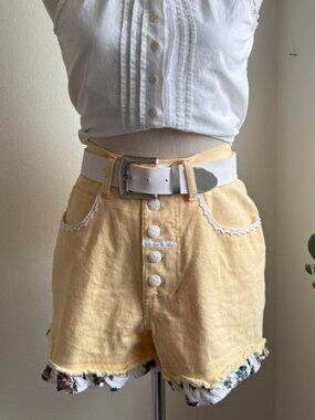 Vintage 1970s/80s EnChanté butter yellow high wasted shorts